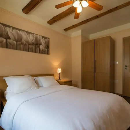 Holiday home Polovnik House Srpenica